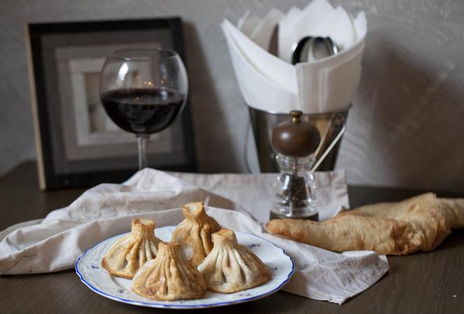 est_hinkali_i_pit_vino_novokuzneckaya_4